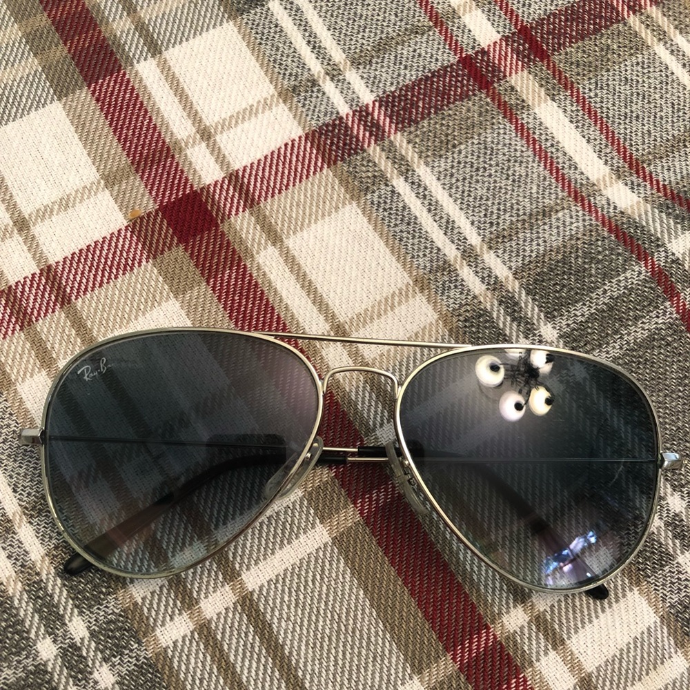Ray Ban Aviators without case